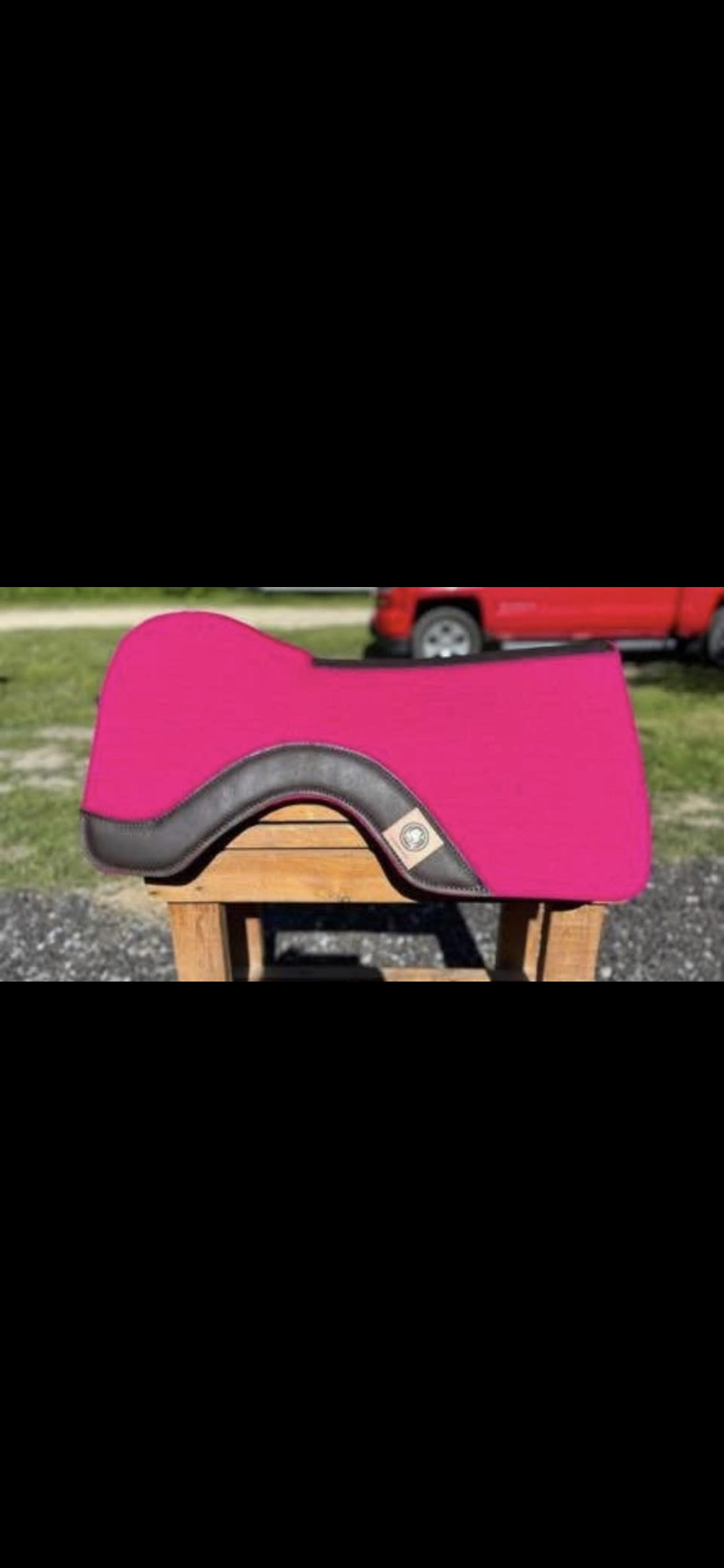 Pink open wither pad 32x1”