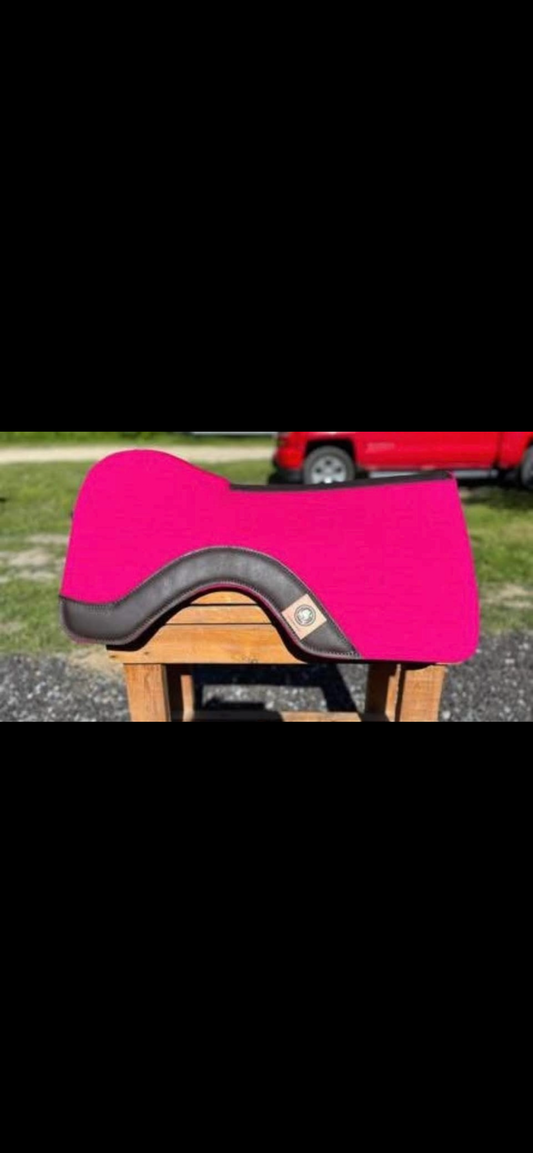 Pink open wither pad 32x1”