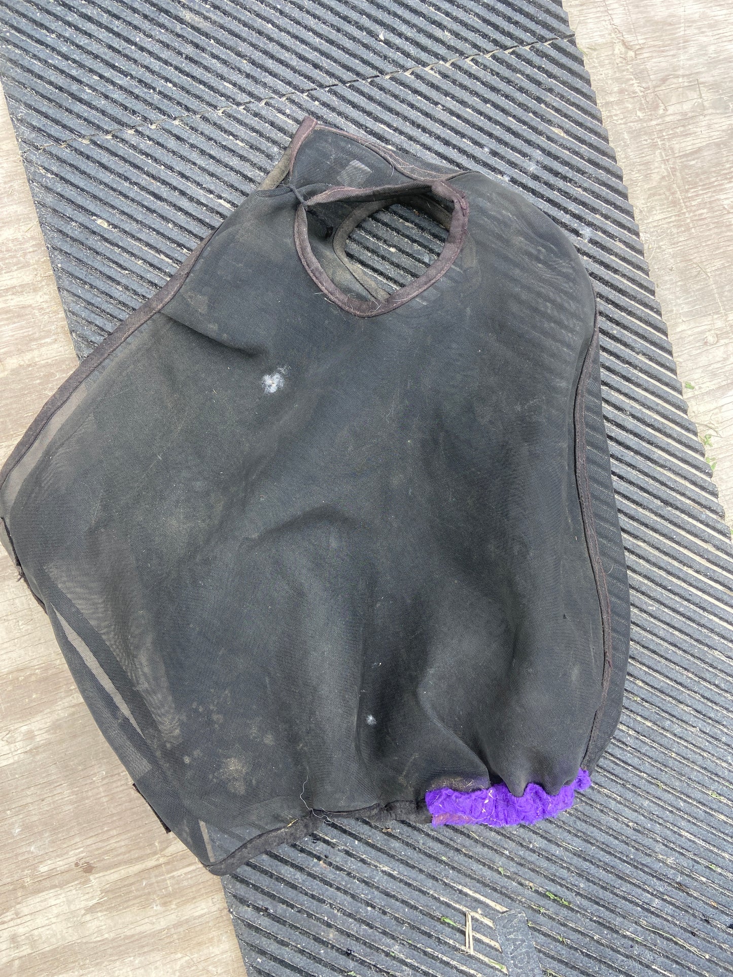 Horse absorbine fly bonnet