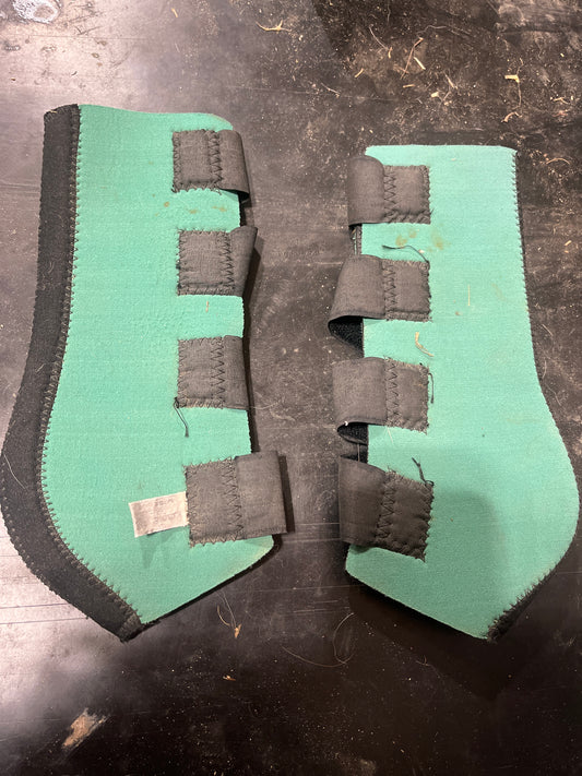 Green tendon boot