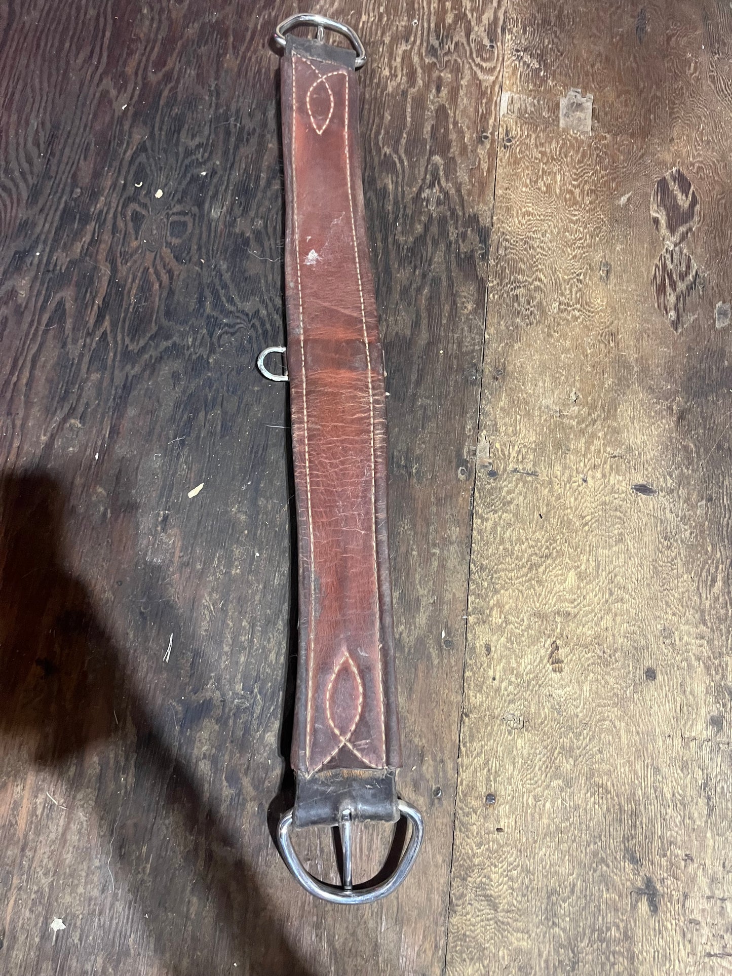 34” used leather cinch