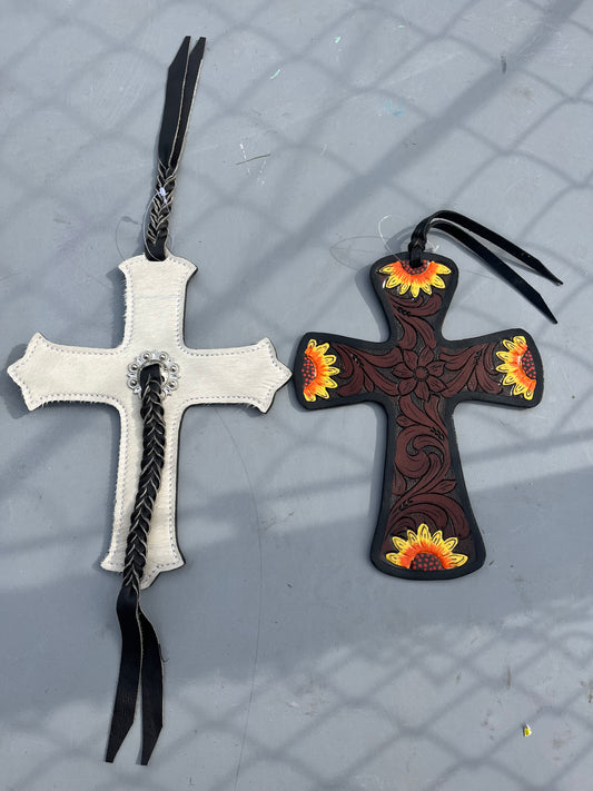 Saddle cross tie on charms large