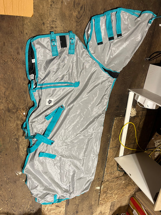 Flysheet with neck grey with teal trim