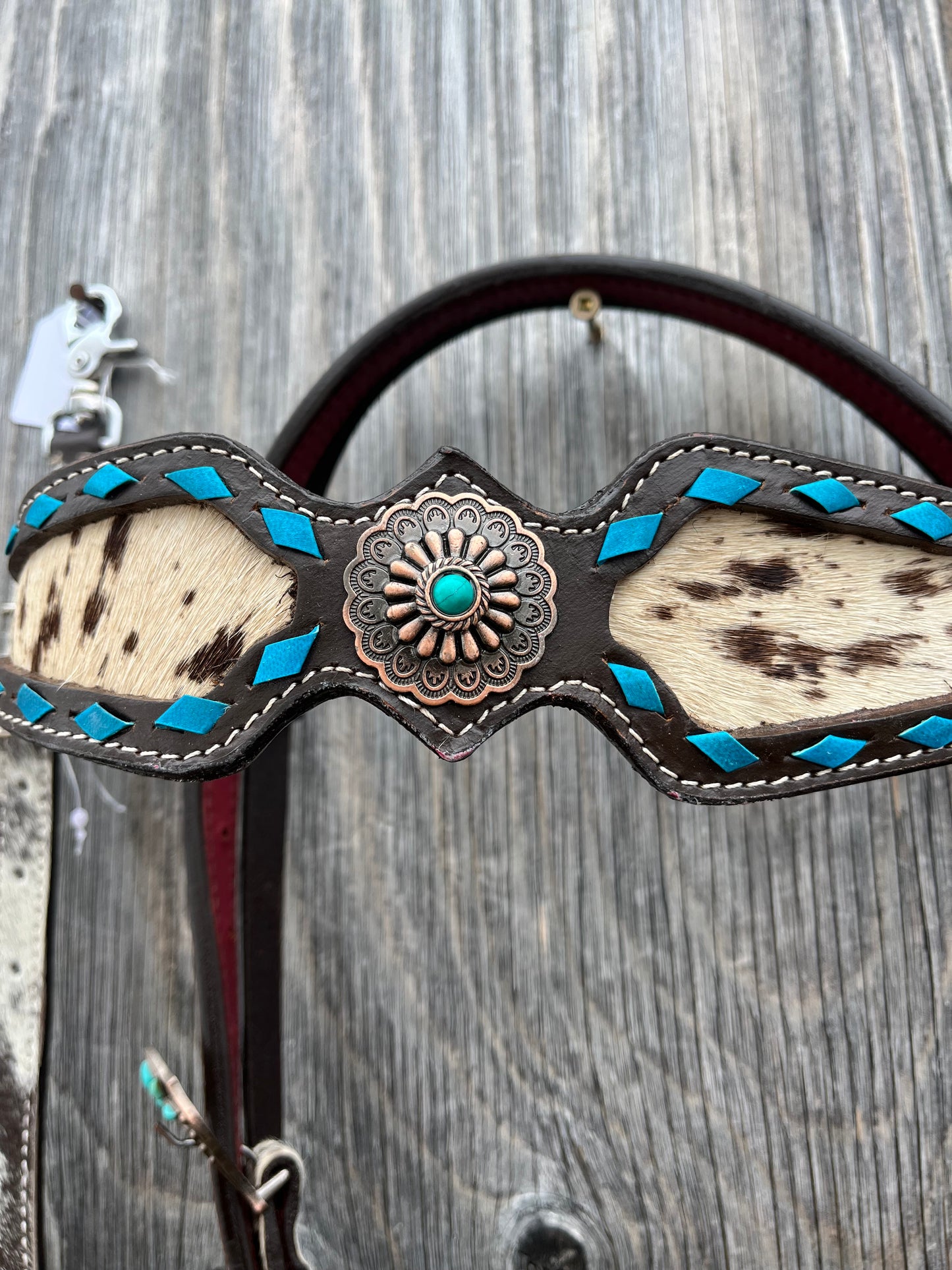 Cowhide buckstitch tack set with matching wither strap