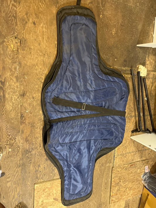 Western saddle cover needs zipper