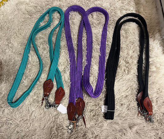 8ft flat reins with slobber straps and snaps