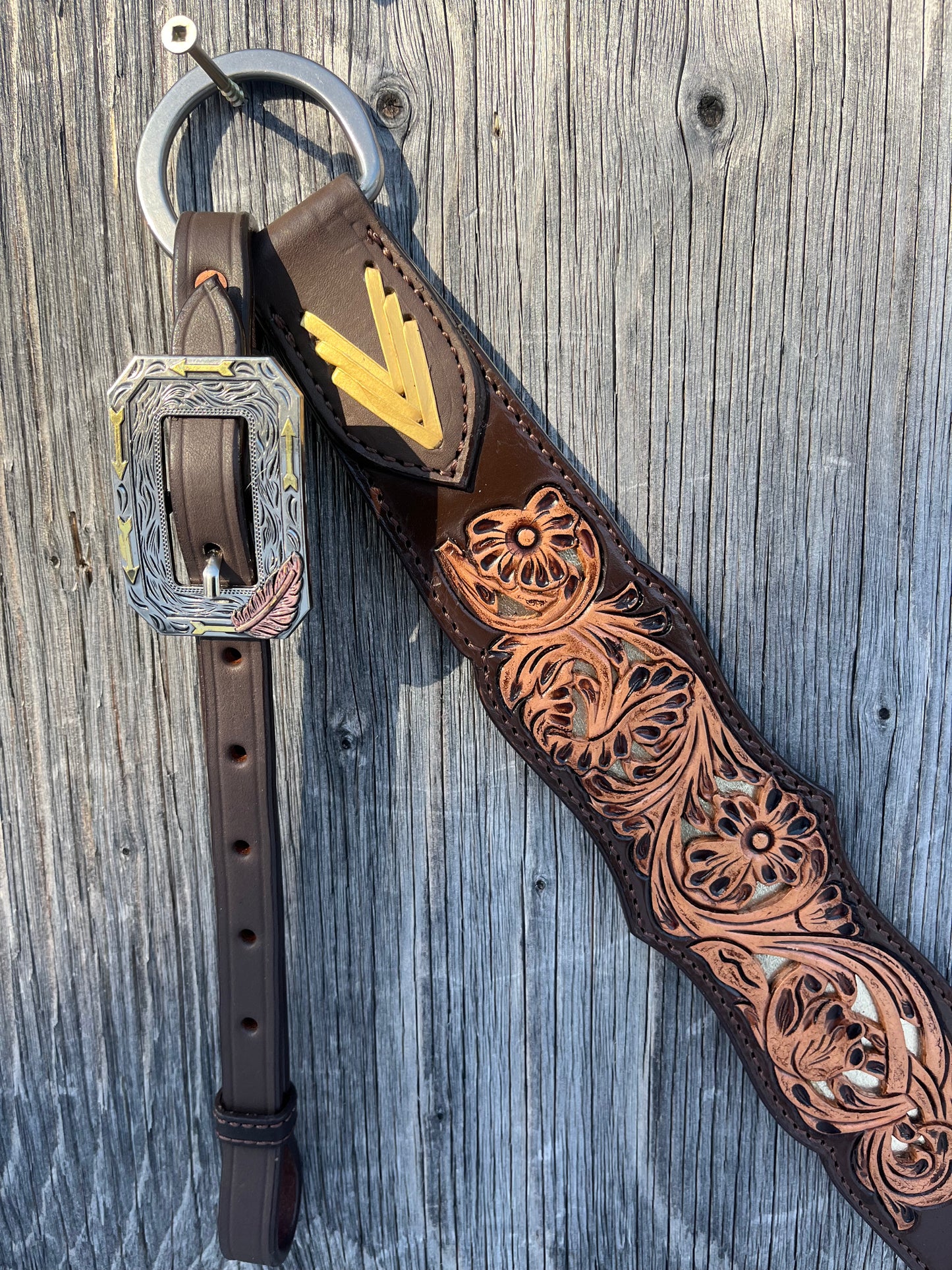 Tooled with yellow stitching one ear tack set