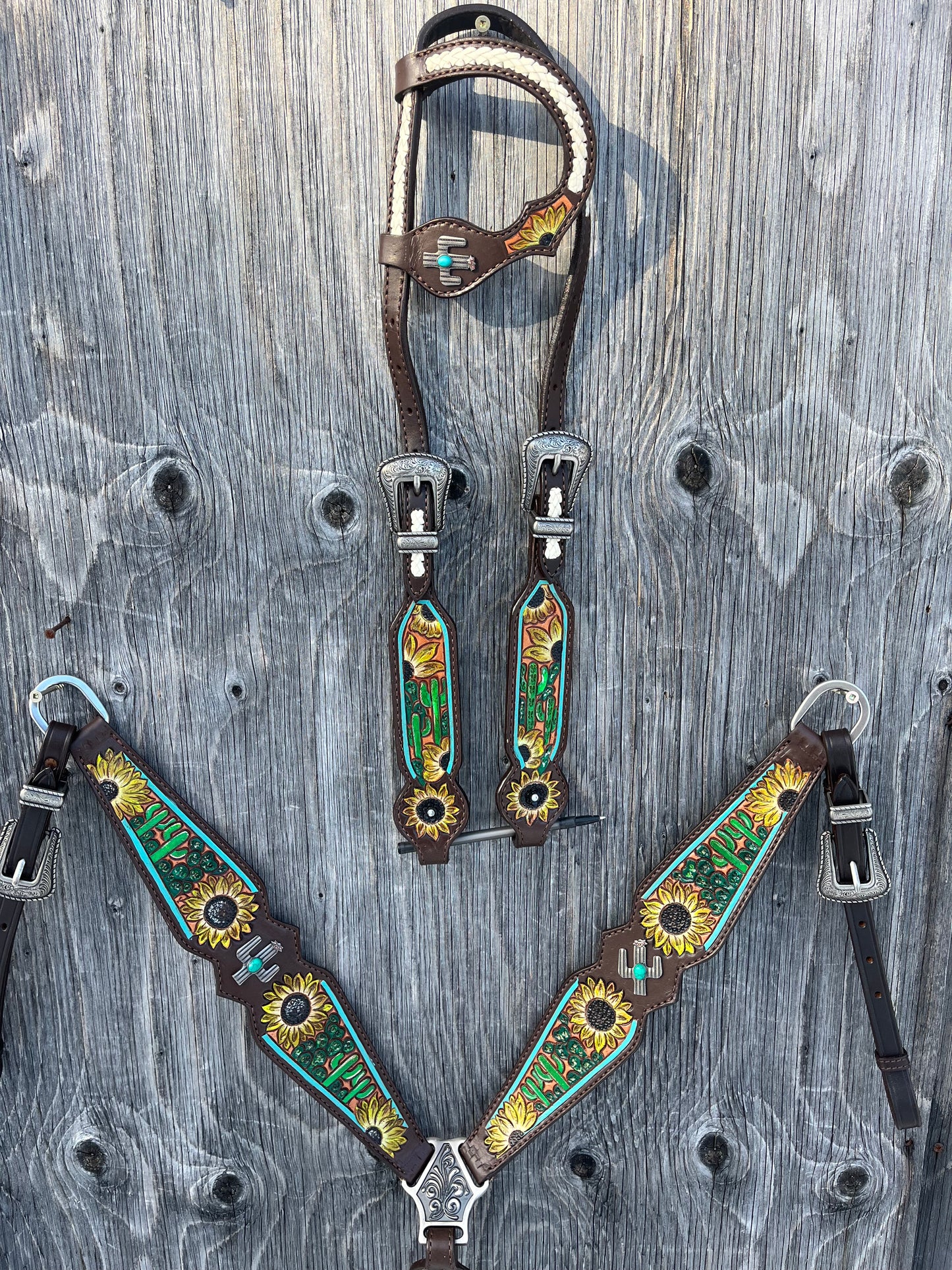 Sunflower cactus one ear tack set