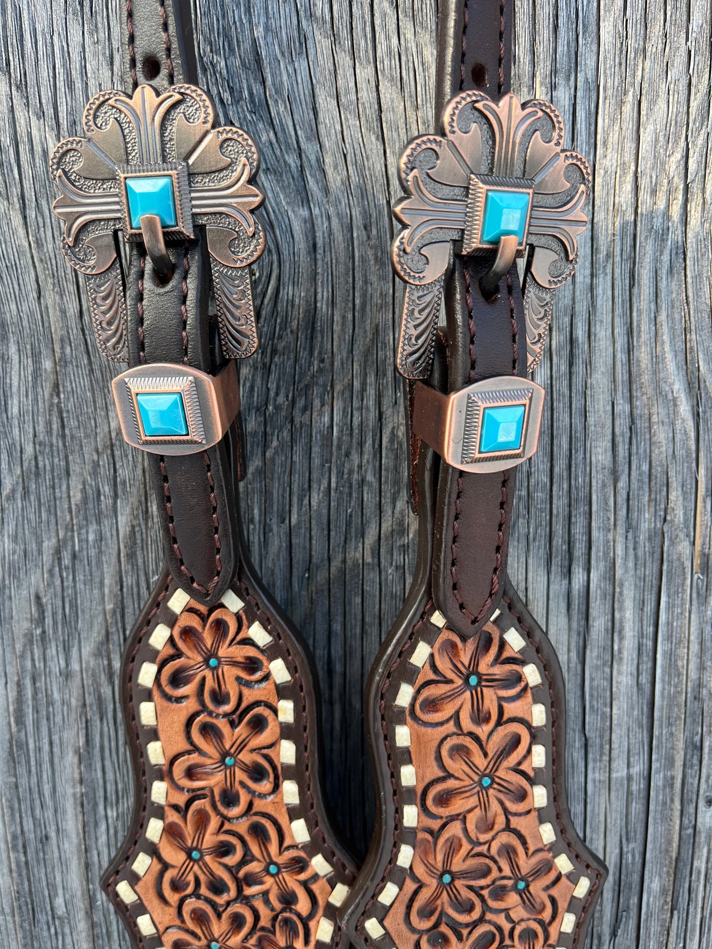 Flower tooled white buck stitch one ear tack set