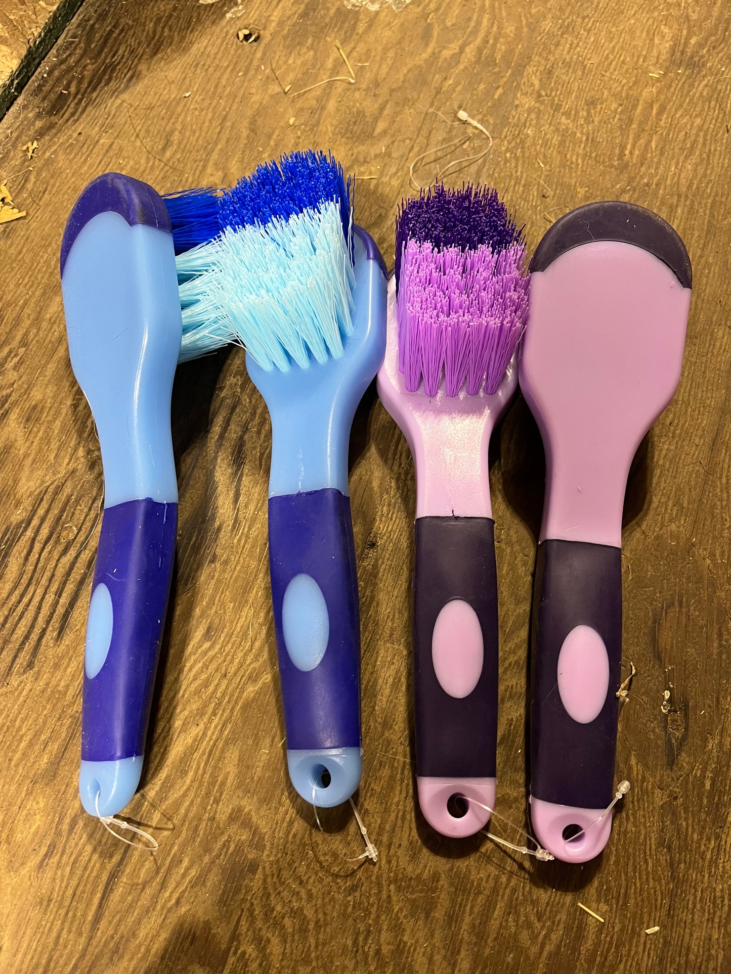 Bucket brush