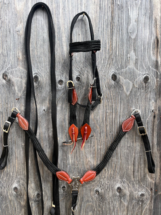 Black nylon flat braided tack set with split reins