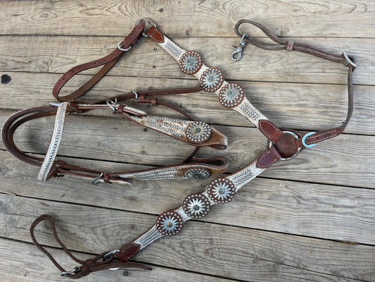 Hair on cowhide tack set
