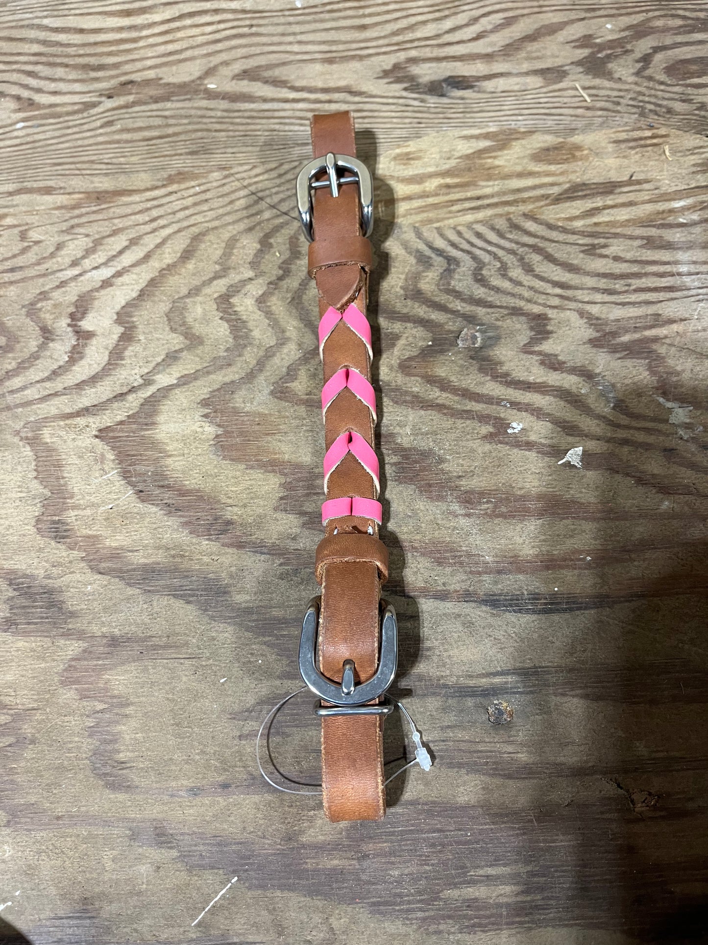 Pink laced curb