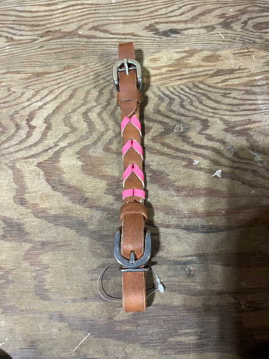 Pink laced curb