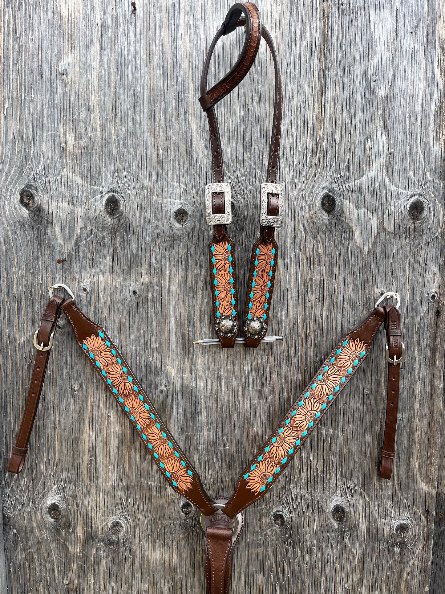 Sunflower buckstitch tack set