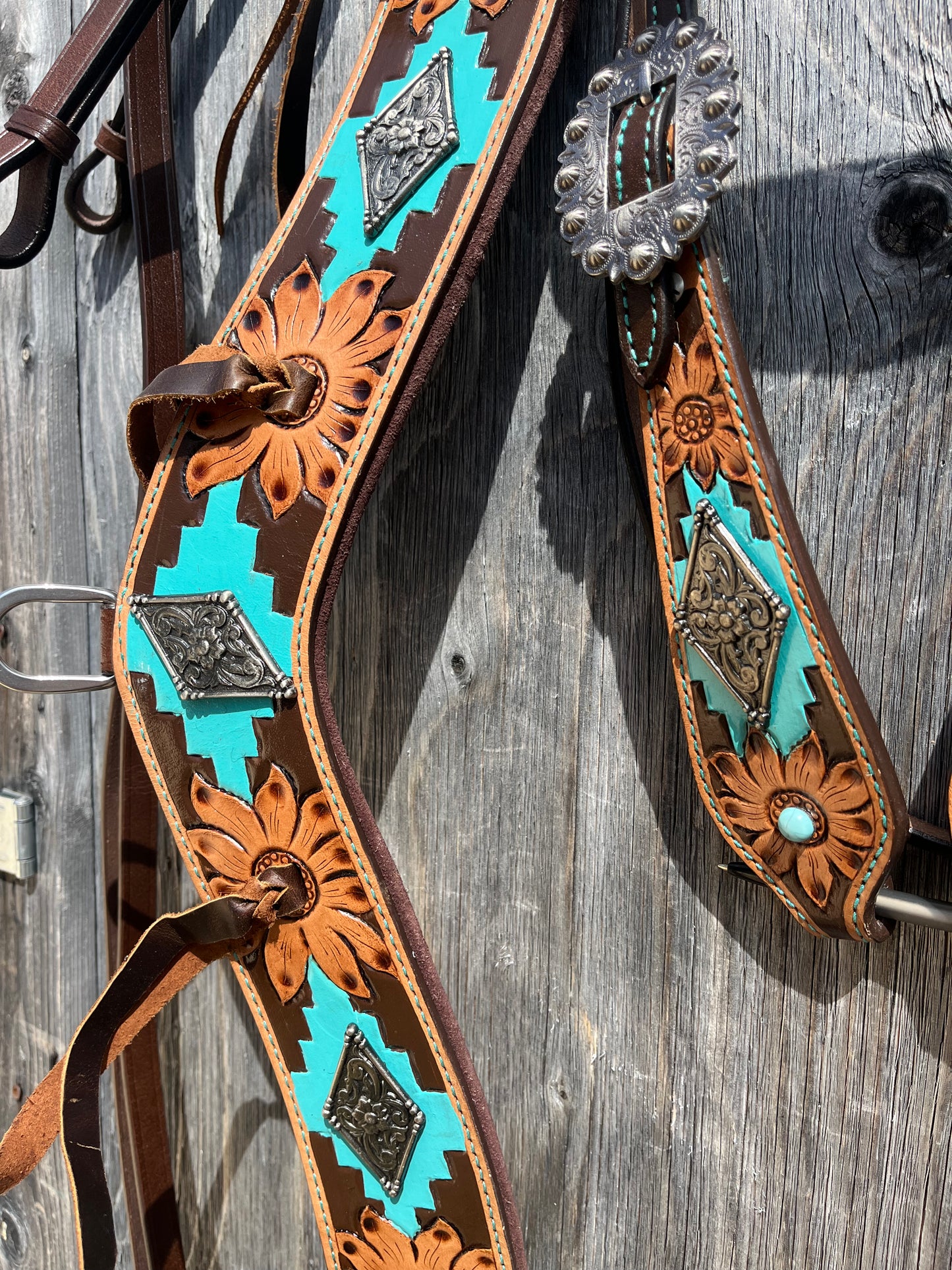 Turquoise sunflower tack set with browband headstall and tripping style breastplate with reins