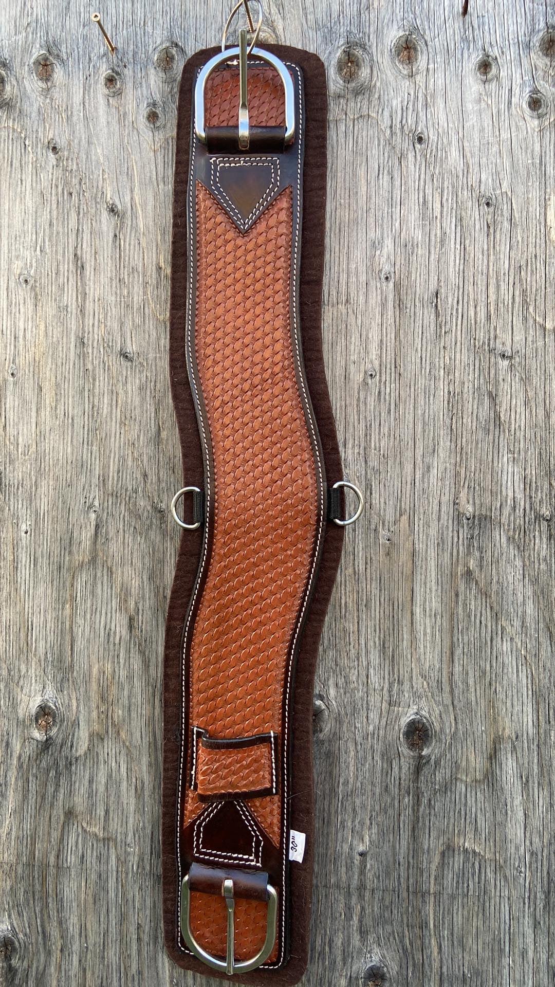 Basketweave tooled cinch