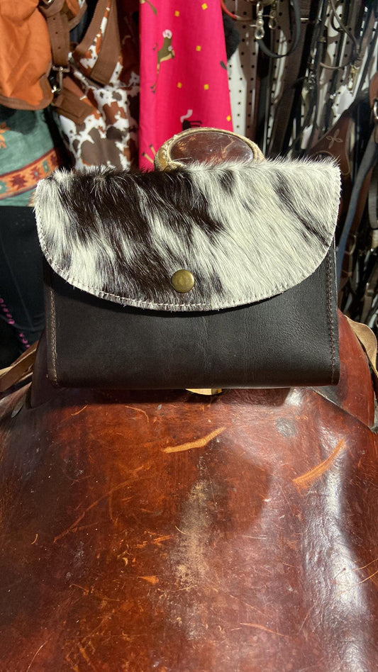 Cowhide leather pommel pouch
