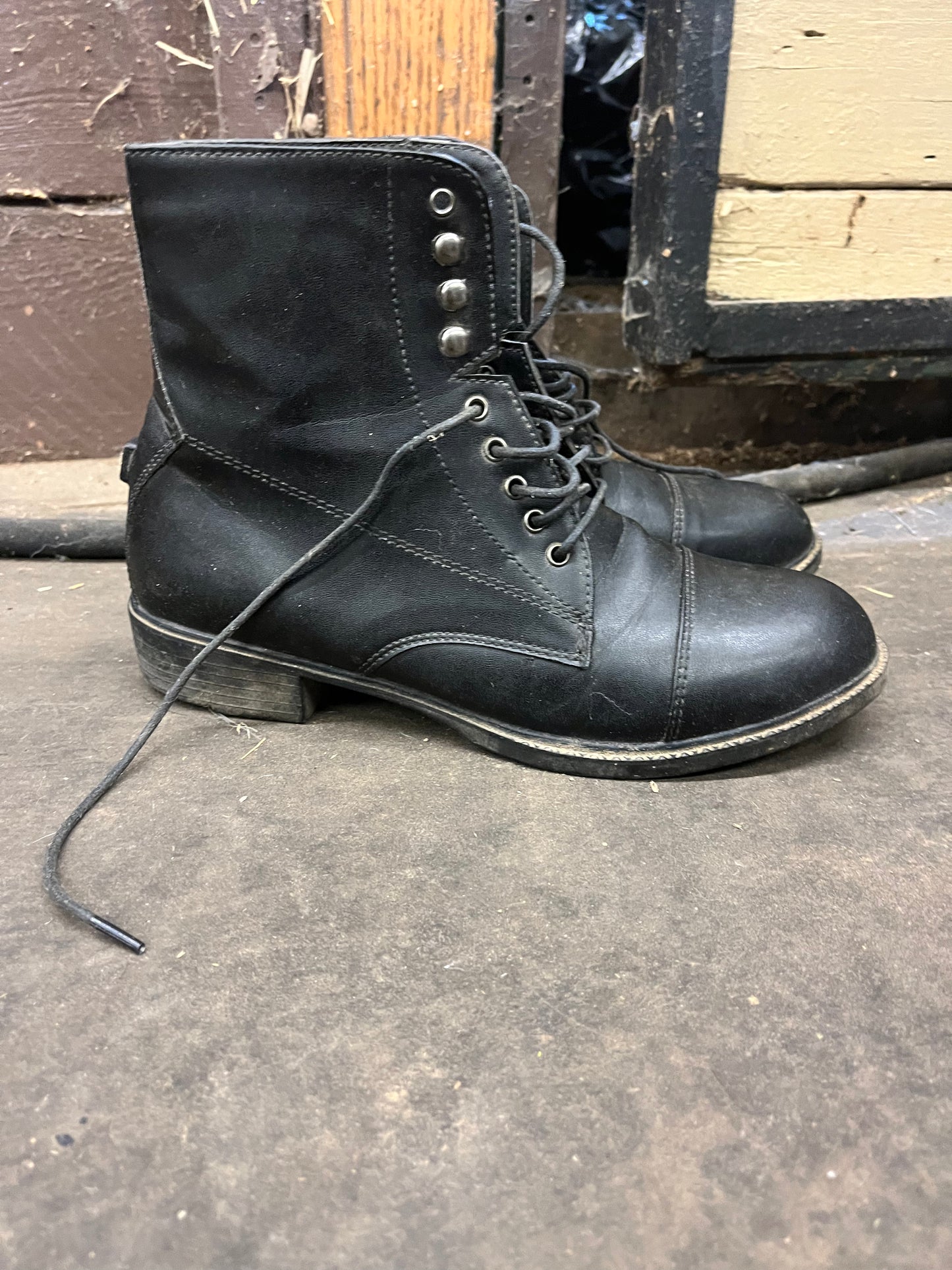 Auken paddock boots 81/2