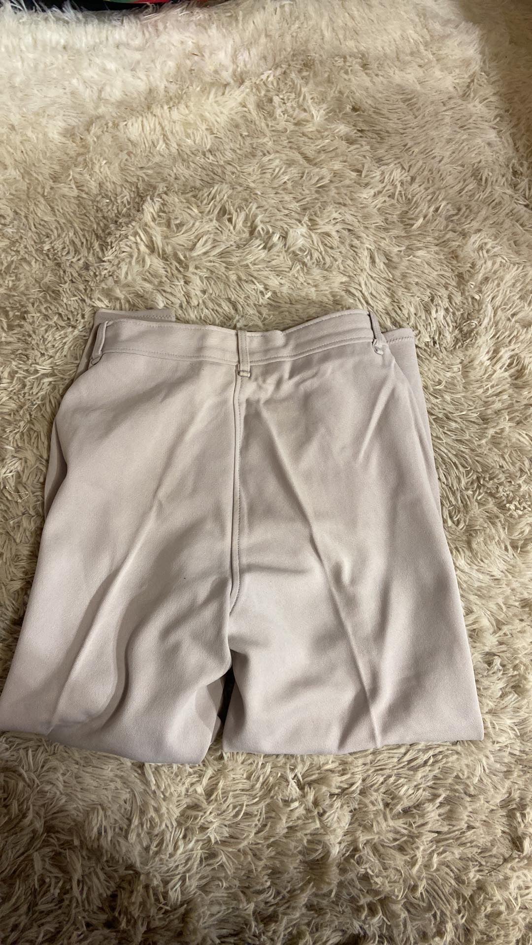 Size 28 tan/ grey breeches knee patch