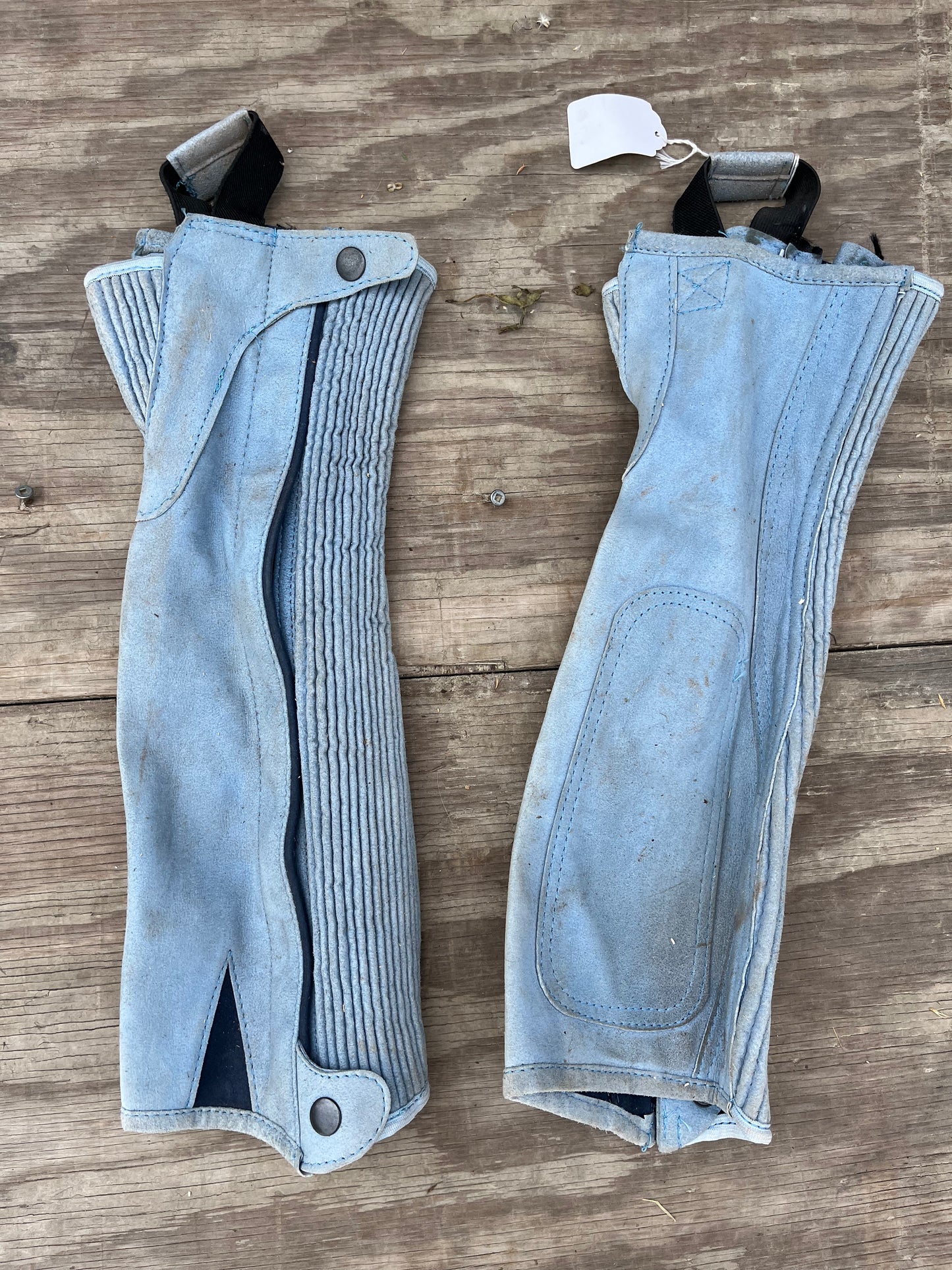 Medium chaps