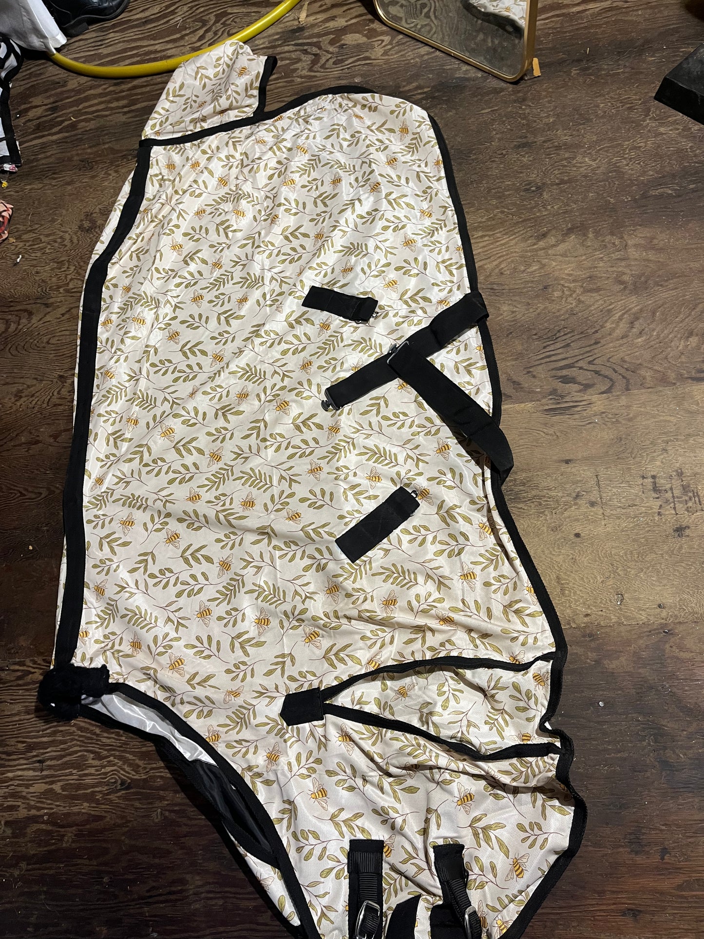 70” bee print flysheet