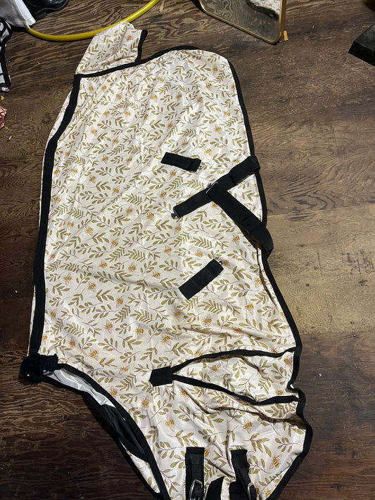 70” bee print flysheet