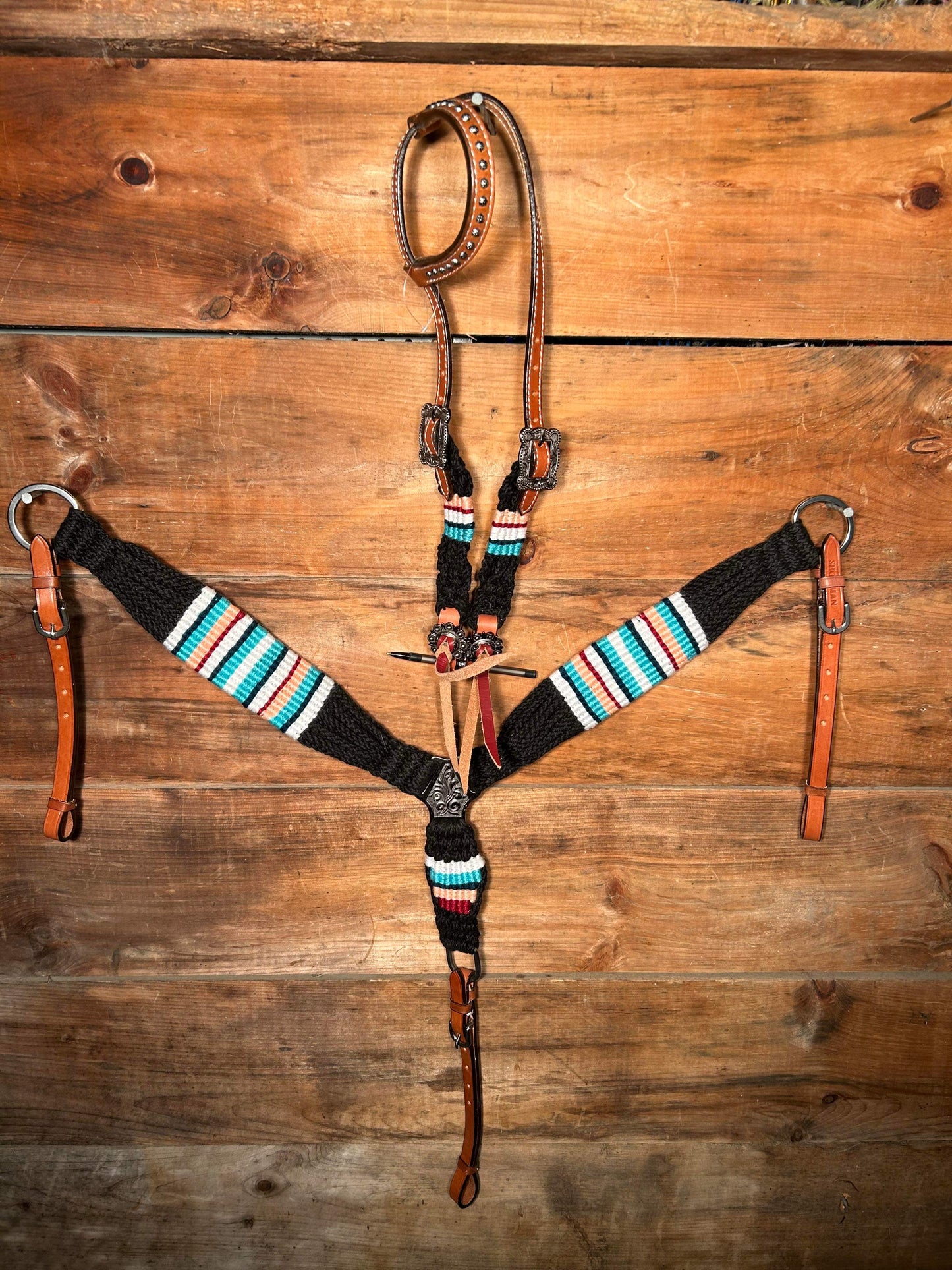 Black  and teal corded tack set